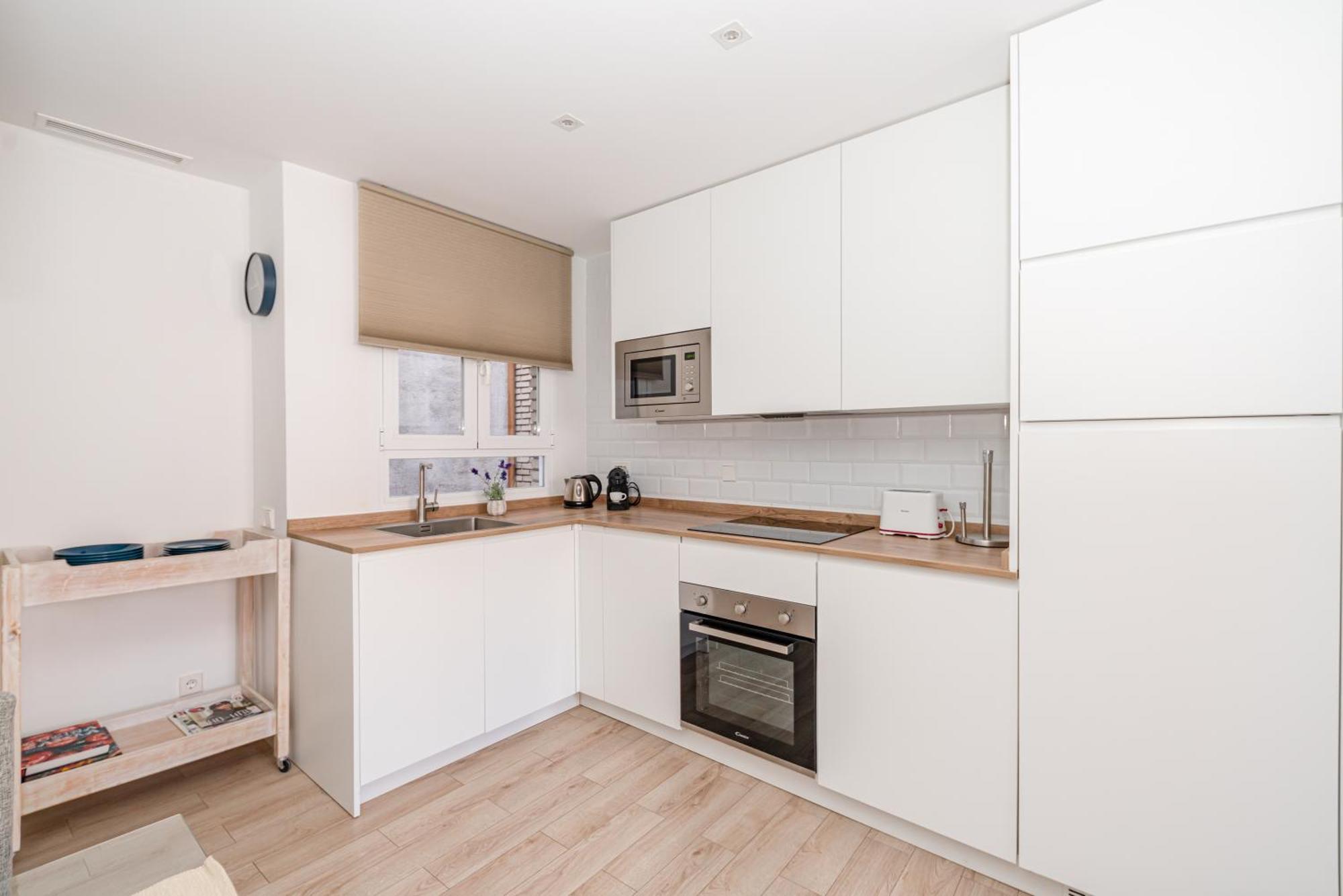 Chueca I Calle Farmacia 1br 1bh Apartment *